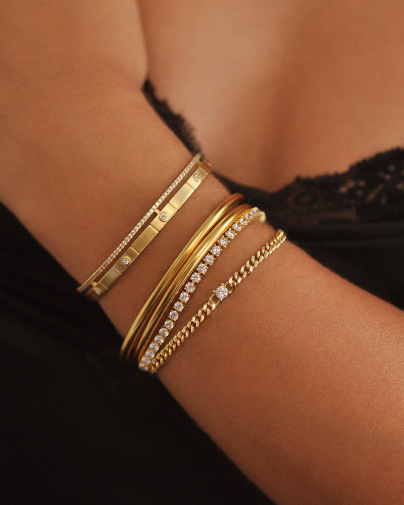 Noire Tennis Bracelet